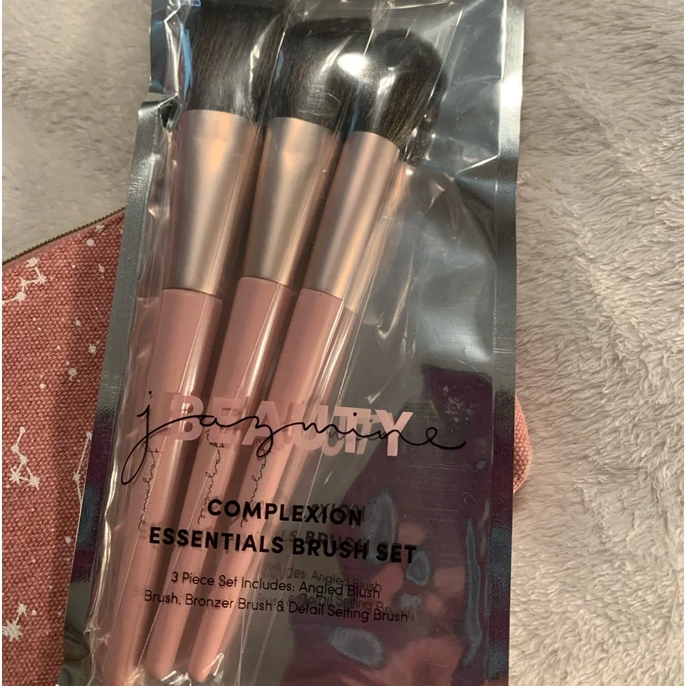 🛍️NEW Jazmine Beauty Essentials Brush Set w/Ipsy bag🩷FINAL MARKDOWN🩷